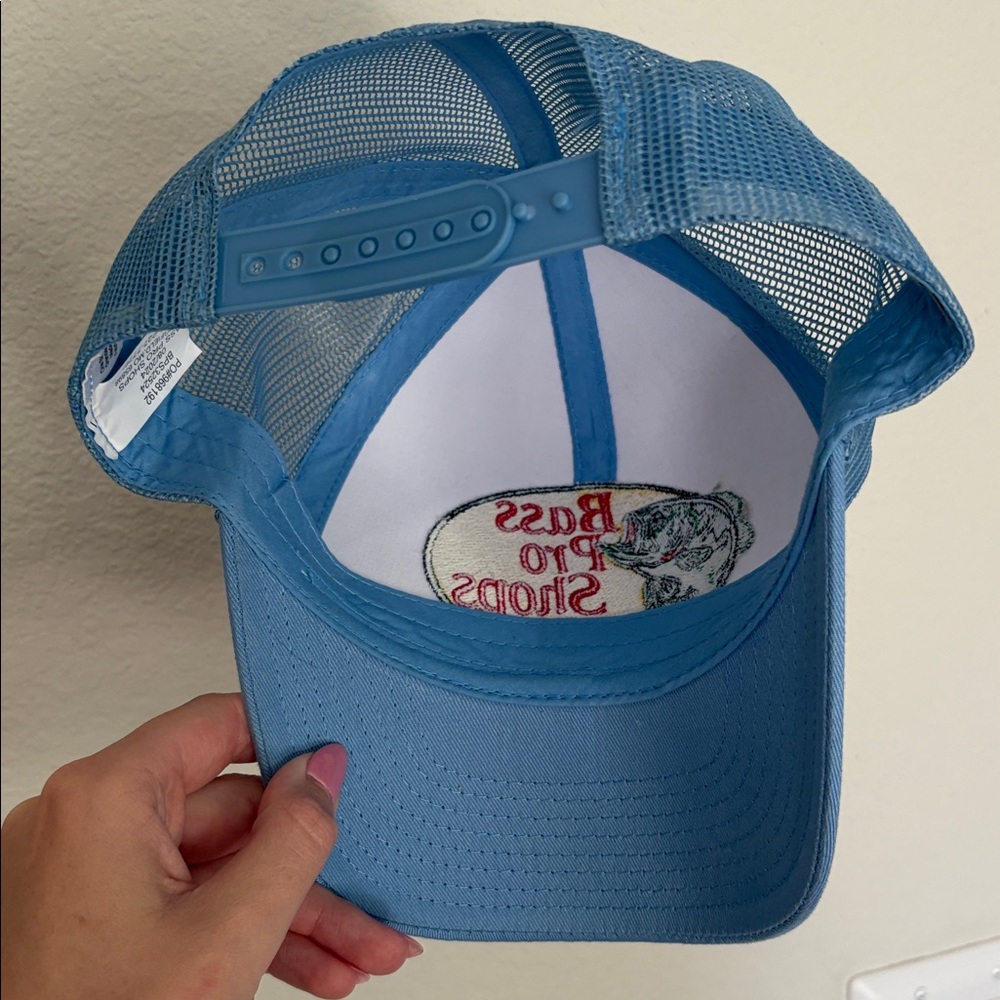 NEW Bass Pro Shops Blue and White Mesh Trucker Baseball Cap - Picture 3 of 5